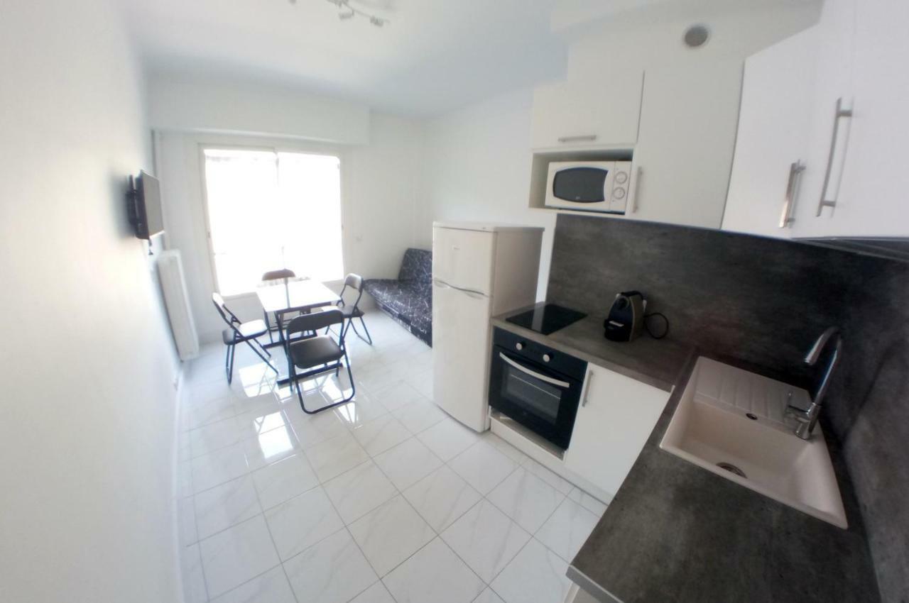Les Dauphins Apartment นีซ ภายนอก รูปภาพ